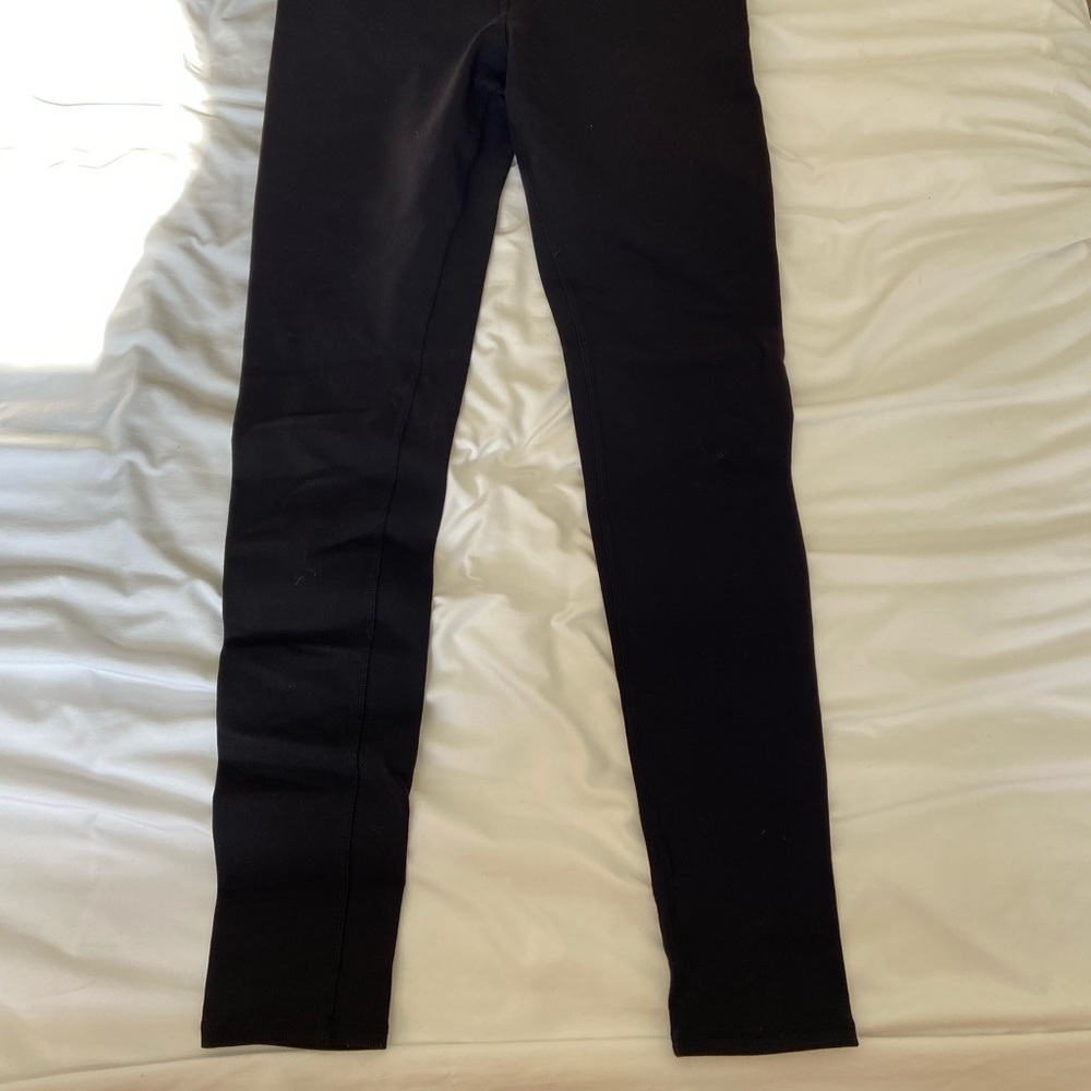 alo yoga leggings